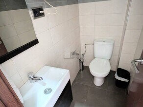 Retail in Badalona, Barcelona to rent Interior Photo- Image 1 of 5