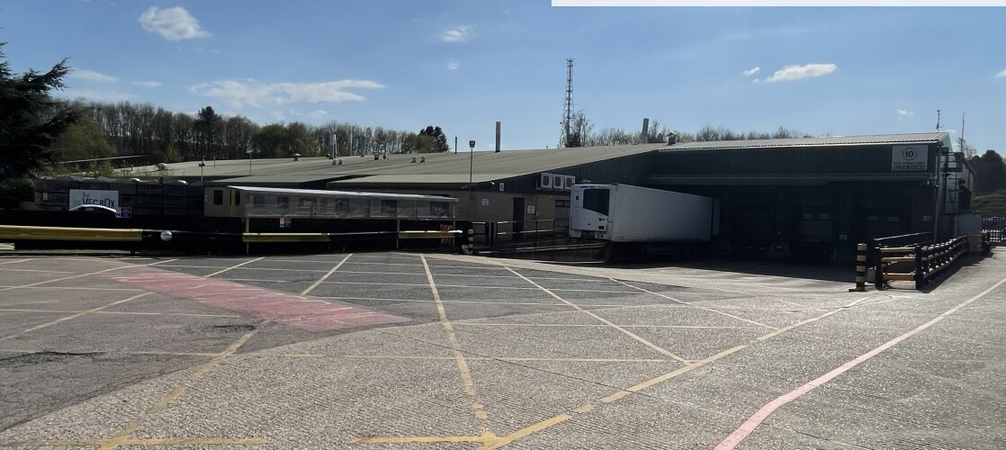 Sandy Ln, Shefford for sale Primary Photo- Image 1 of 1