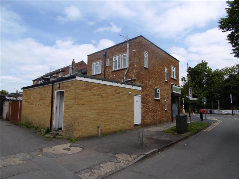 44 High St, Uxbridge for sale - Building Photo - Image 2 of 4