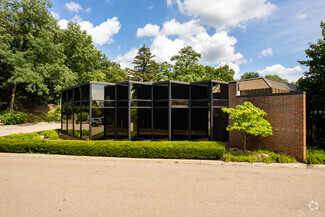 More details for 29600 Northwestern Hwy, Southfield, MI - Office for Rent