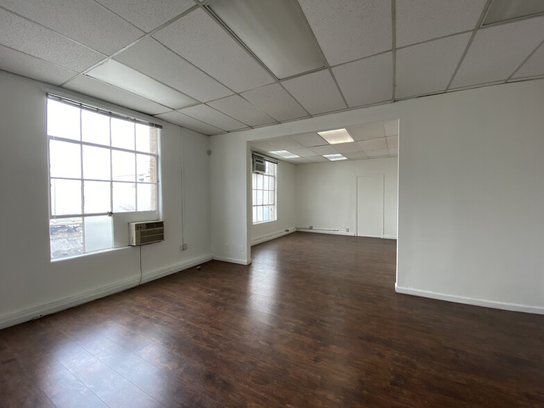 5363-5377 Wilshire Blvd, Los Angeles, CA for rent - Interior Photo - Image 3 of 5