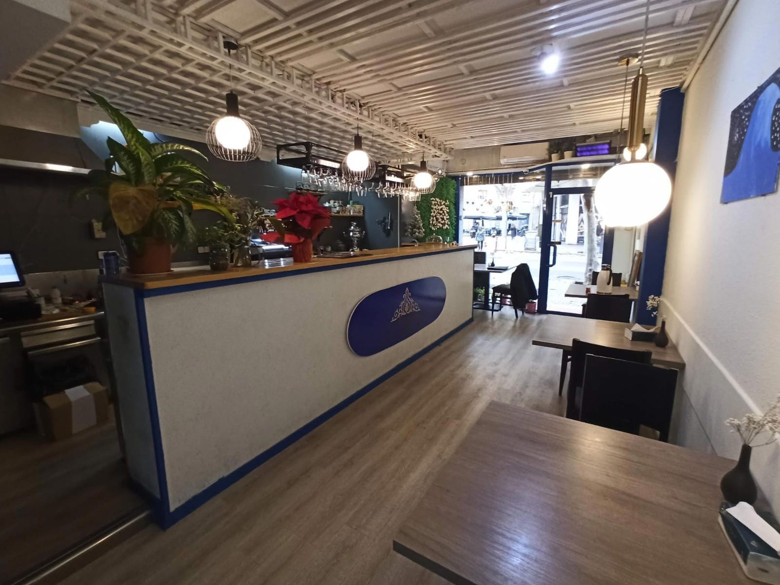 Retail in Barcelona, Barcelona to rent Interior Photo- Image 1 of 11