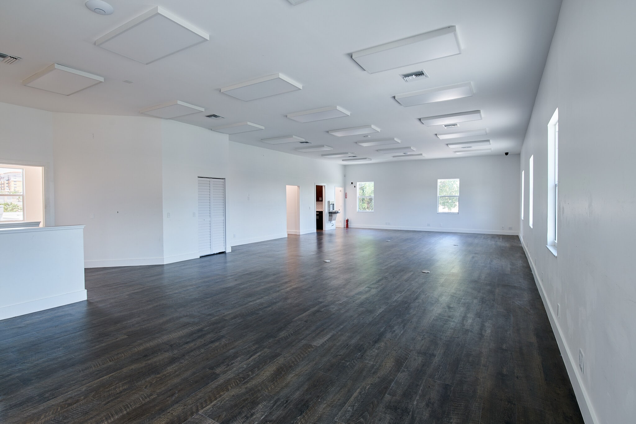 164 W Royal Palm Rd, Boca Raton, FL to rent Interior Photo- Image 1 of 3