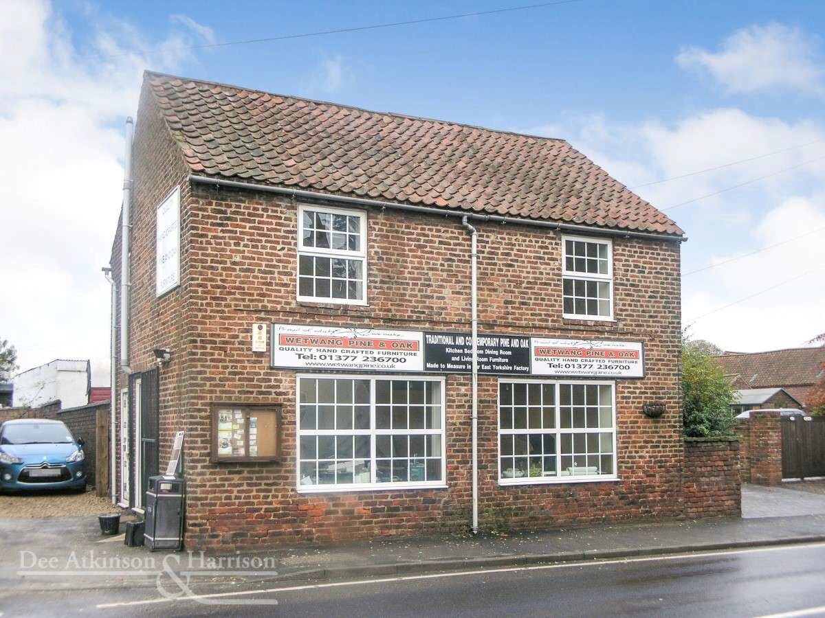 14 Main St, Wetwang for sale Primary Photo- Image 1 of 1