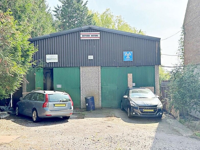 Upton Rd, Worcester for sale - Interior Photo - Image 2 of 4