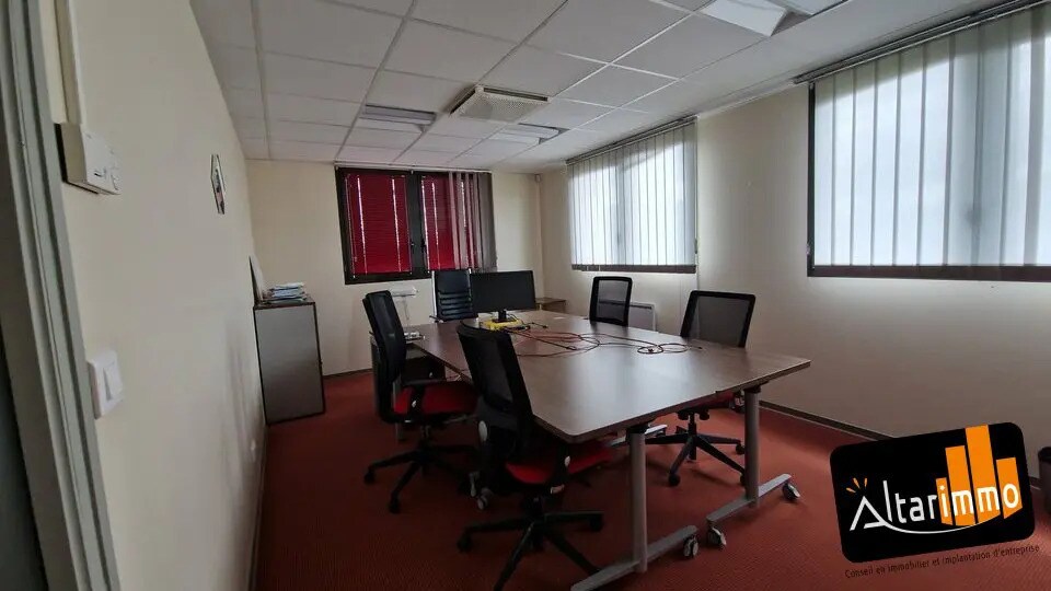 Office in Chartres to rent - Interior Photo - Image 3 of 14