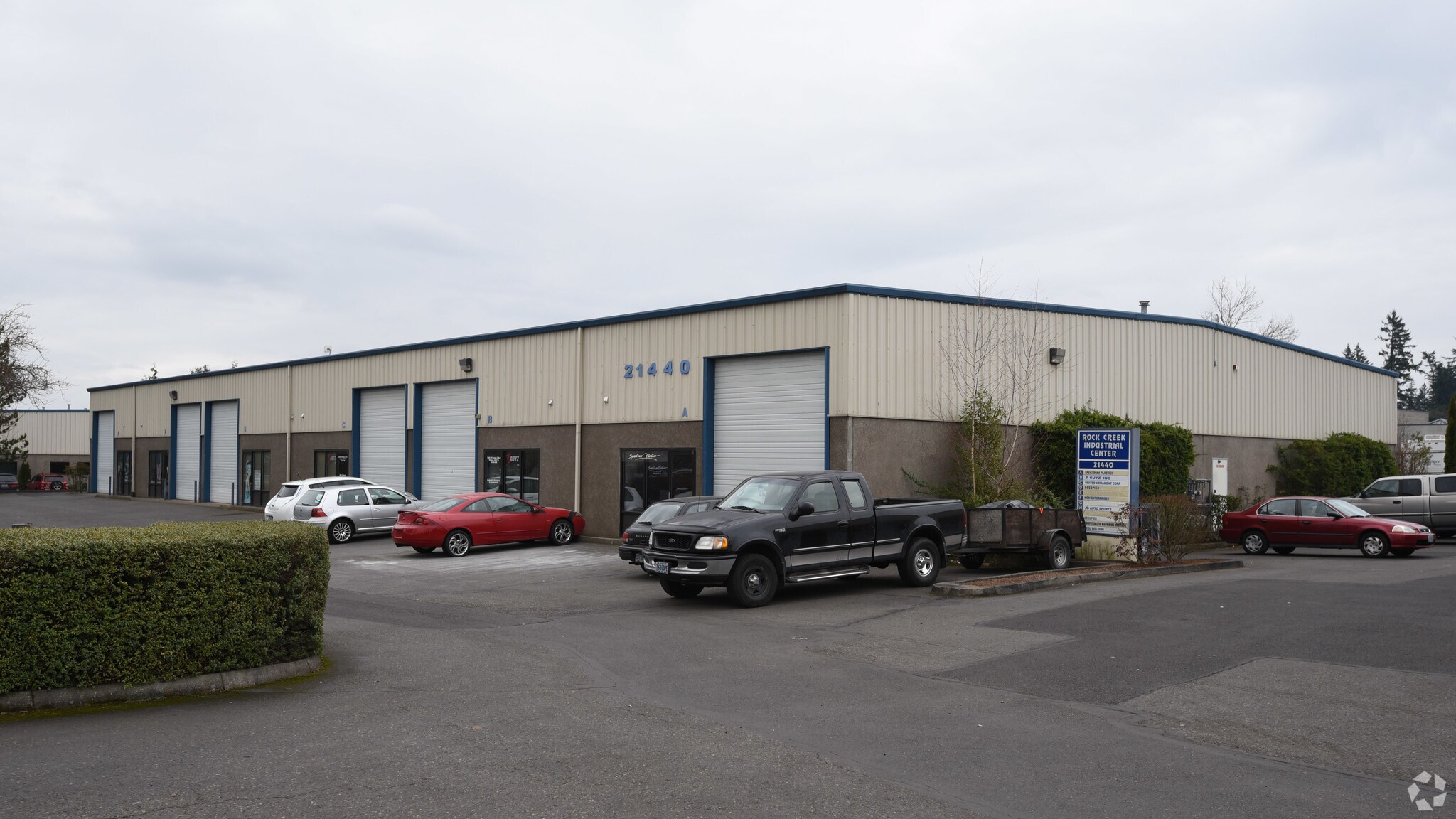 7850 NE Nicholas Ct, Hillsboro, OR for sale Primary Photo- Image 1 of 1