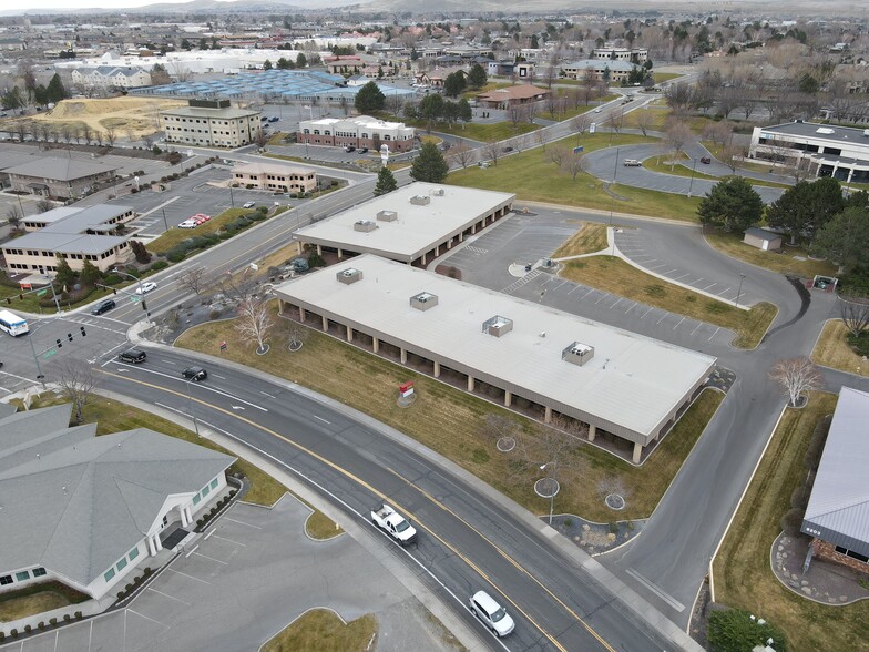 8203 W Quinault Ave, Kennewick, WA for rent - Building Photo - Image 1 of 17