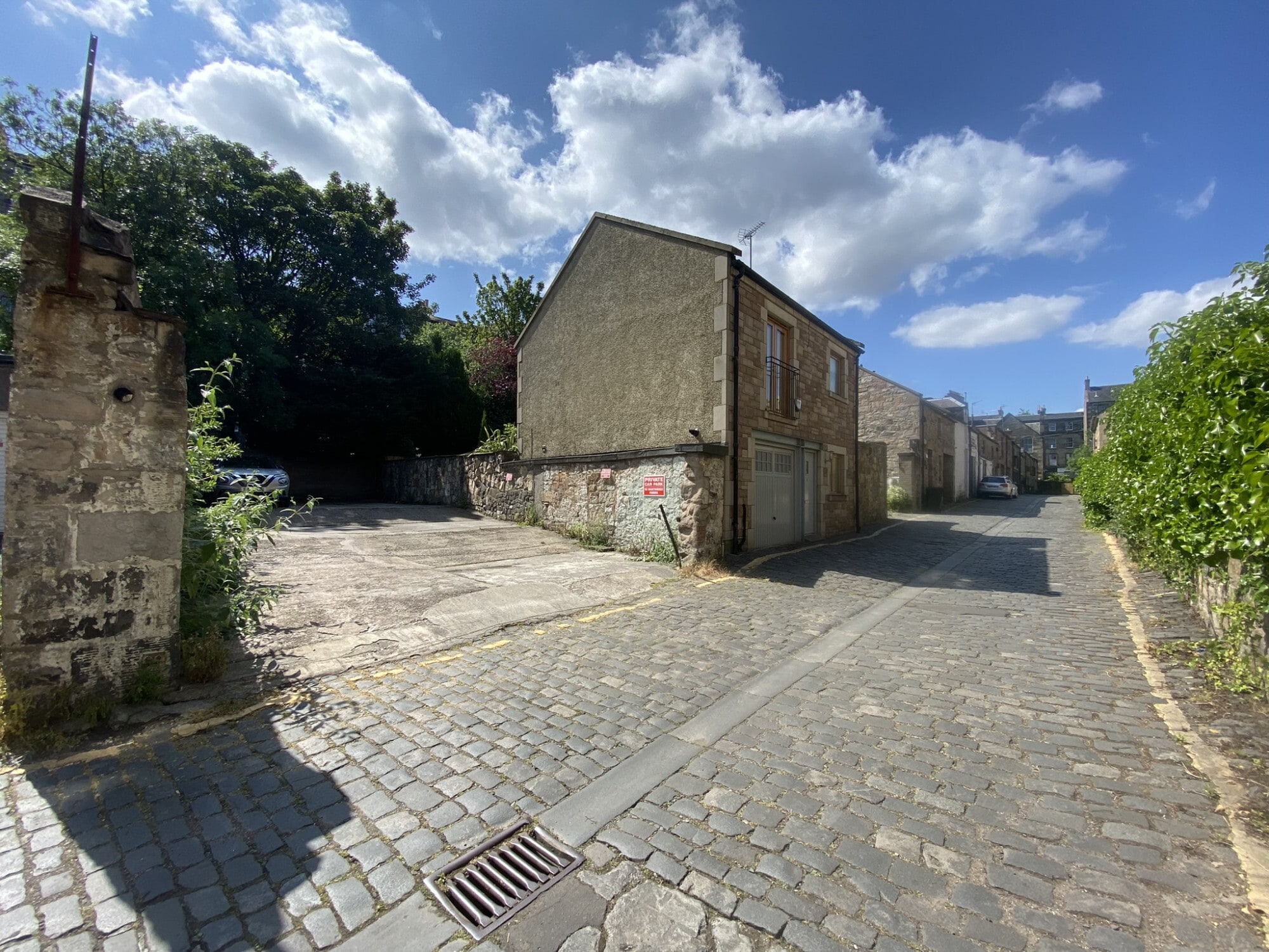 2 Broughton Place Ln, Edinburgh to rent Primary Photo- Image 1 of 3