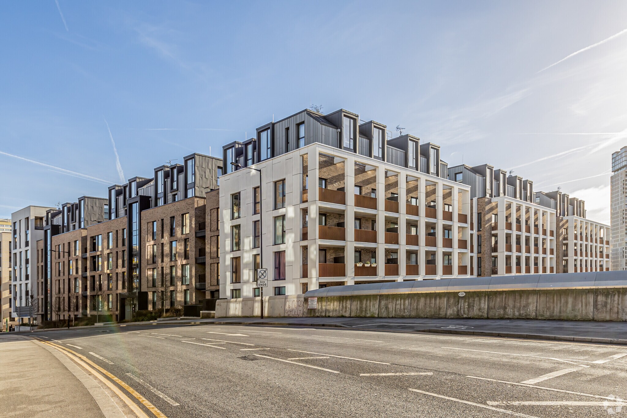 Leyton Rd, London for sale Primary Photo- Image 1 of 1