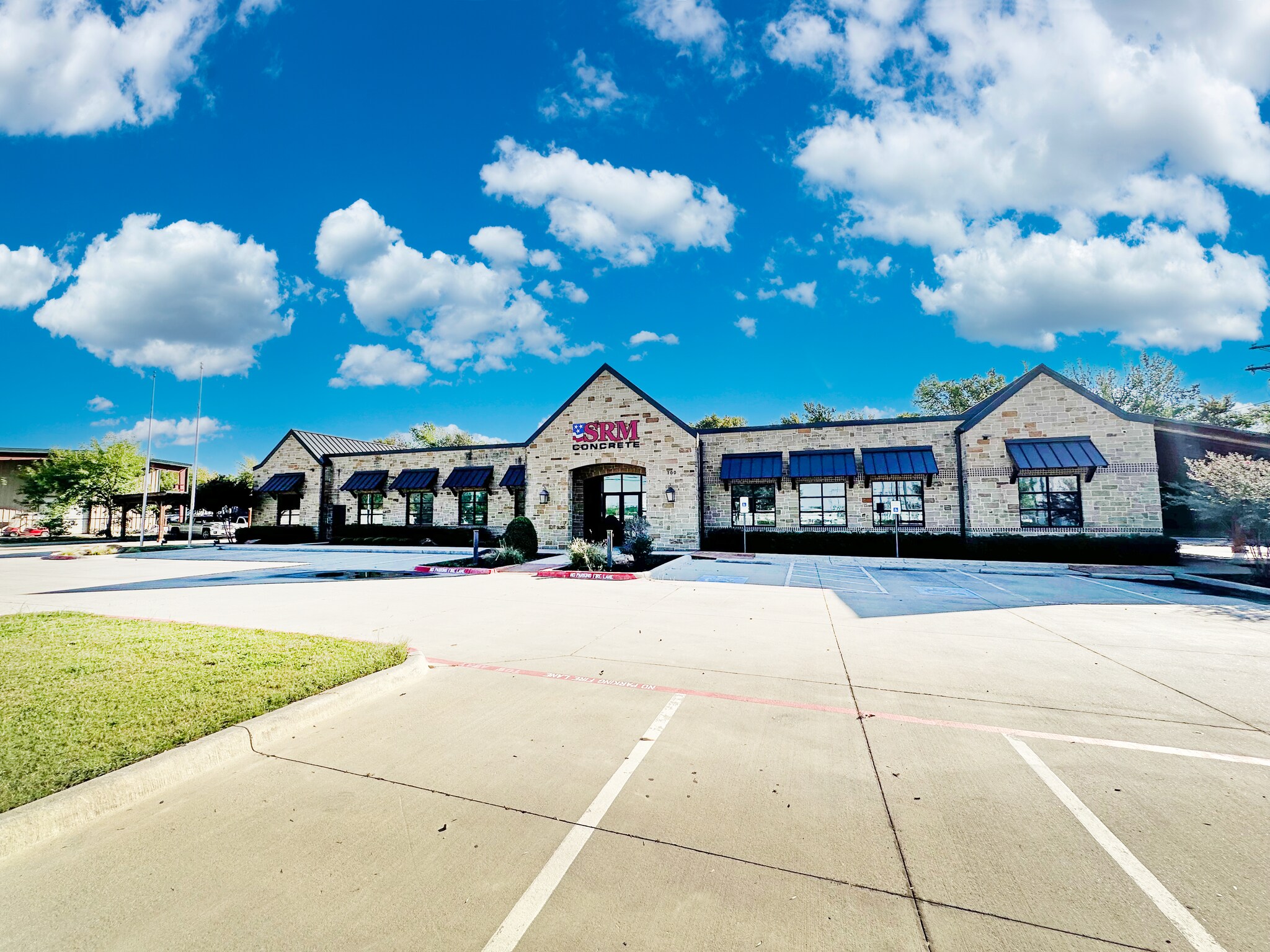 700 Katy Rd, Keller, TX to rent Building Photo- Image 1 of 17