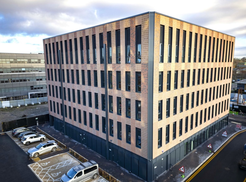 Ironmasters Way, Telford to rent - Building Photo - Image 1 of 3