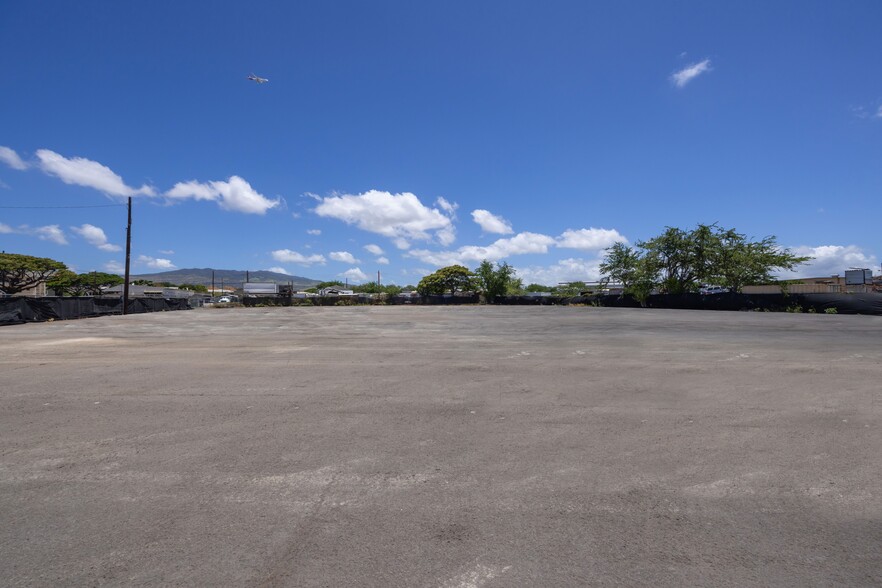 91-1051 Enterprise St, Kapolei, HI for rent - Building Photo - Image 2 of 3