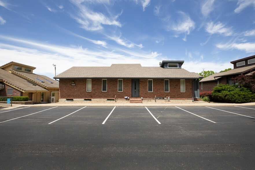 4600 W 90th Ter, Prairie Village, KS for rent - Building Photo - Image 1 of 4