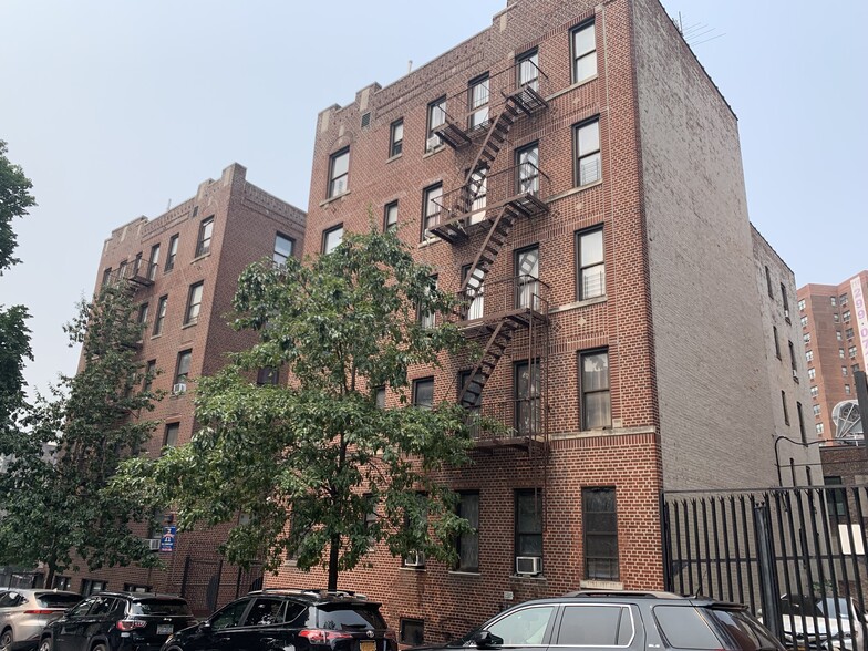 1745 Eastburn Ave, Bronx, NY for sale - Building Photo - Image 1 of 5