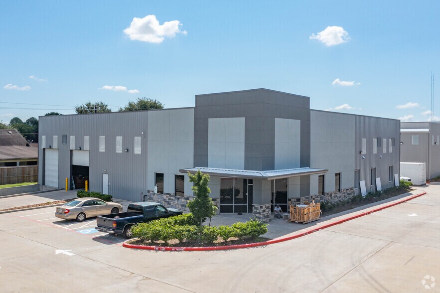 15011 Fondren Rd, Houston, TX 77489 UK