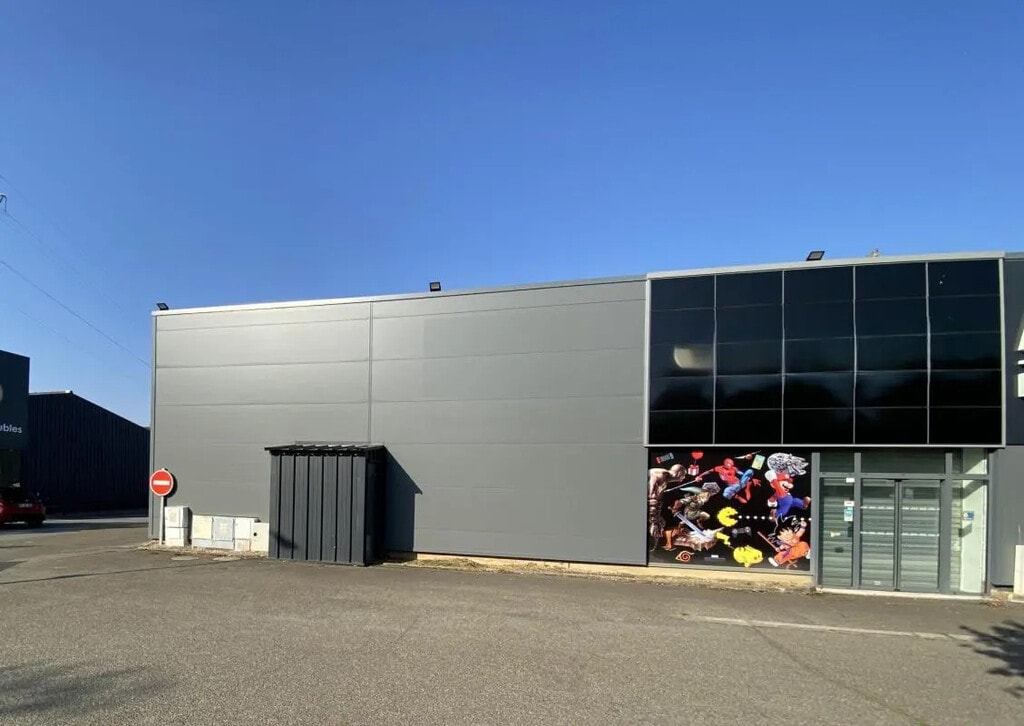 Location Commerce 193 m² - Photo 1