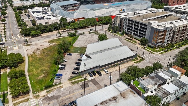 More details for 815 Emancipation Ave, Houston, TX - Industrial to Rent