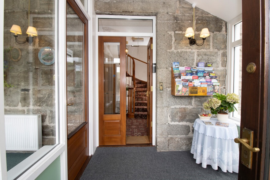 Willowbank Guest House and Willowbank Bothy, Grantown On Spey for sale - Interior Photo - Image 3 of 27