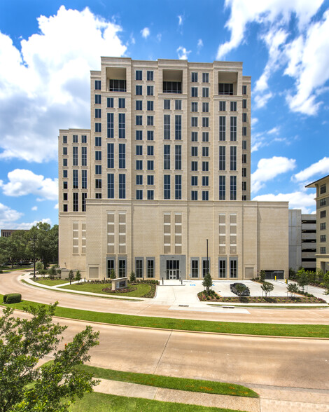 1885 Saint James Pl, Houston, TX for rent - Building Photo - Image 1 of 1