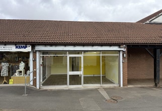 Warbler Pl, Kidderminster to rent Building Photo- Image 2 of 4