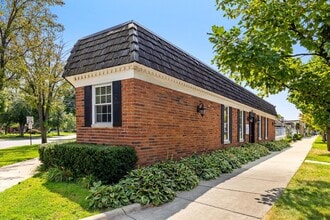 17770 Mack Ave, Grosse Pointe, MI to rent Building Photo- Image 2 of 15