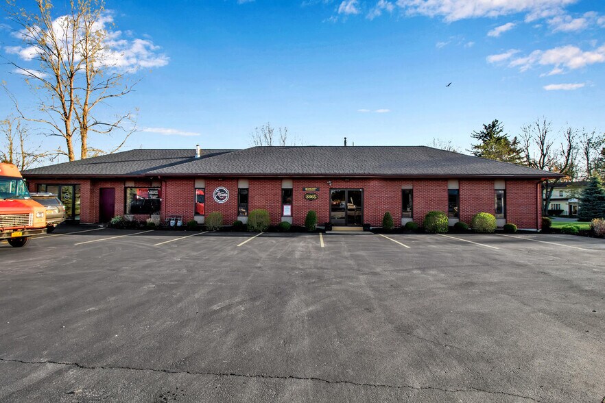 8865 Sheridan Dr, Clarence, NY for sale - Building Photo - Image 1 of 1