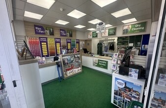 36 Terminus Rd, Eastbourne to rent Interior Photo- Image 2 of 14