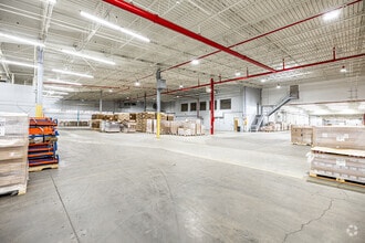 2101 Kennedy Rd, Janesville, WI to rent Interior Photo- Image 1 of 10