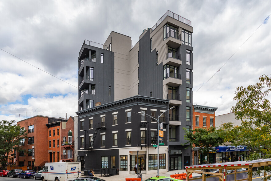 1111 Fulton St, Brooklyn, NY for sale - Building Photo - Image 1 of 1