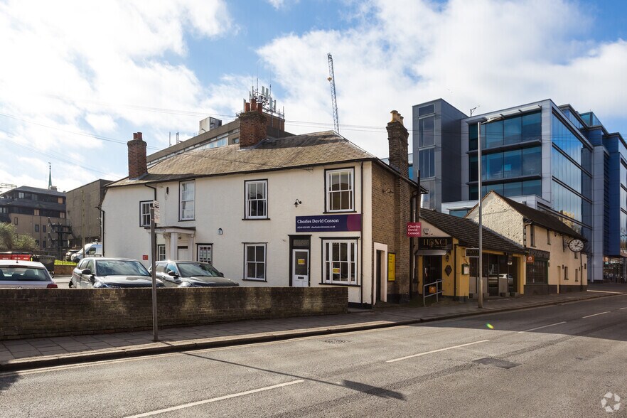 11-12 Victoria Rd, Chelmsford for sale - Primary Photo - Image 1 of 1