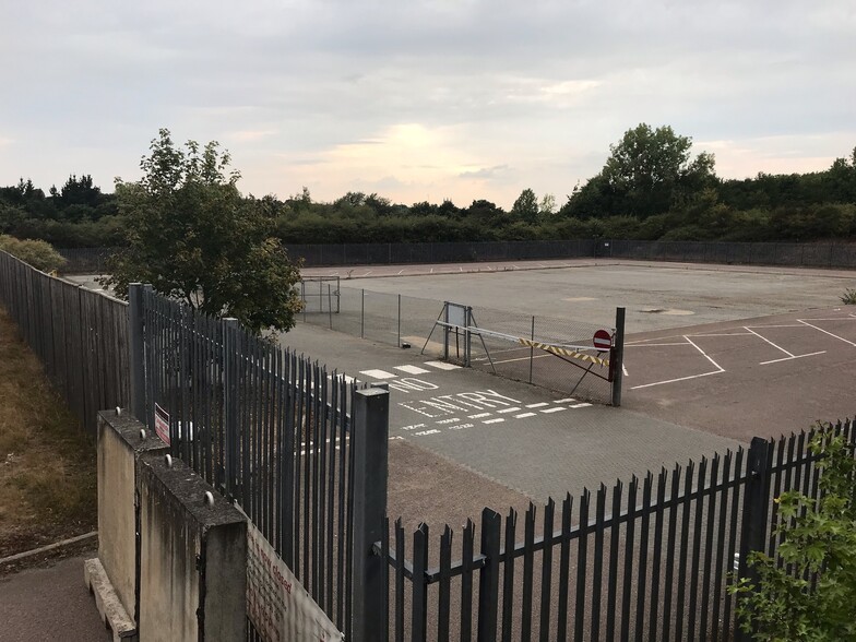 Rougham Hill, Bury St Edmunds to rent - Building Photo - Image 1 of 3