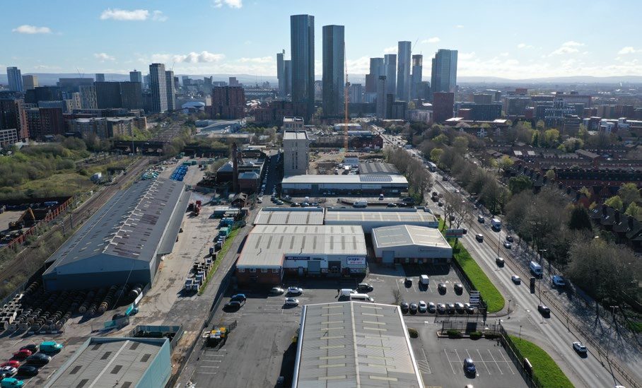 Regent Rd, Salford to rent - Building Photo - Image 2 of 4