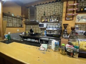 Retail in Barcelona, Barcelona to rent Interior Photo- Image 1 of 1
