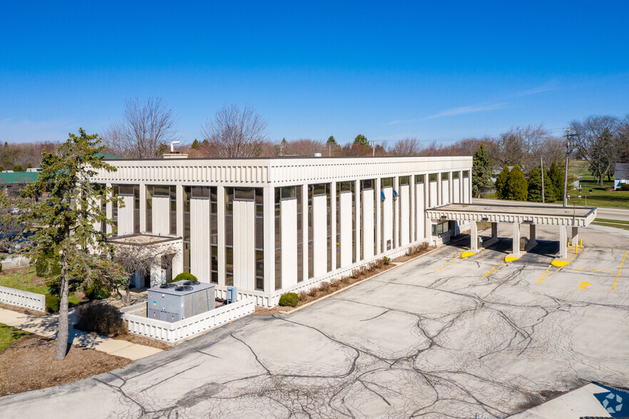 10005 Northwestern Ave, Franksville, WI for sale - Building Photo - Image 3 of 5