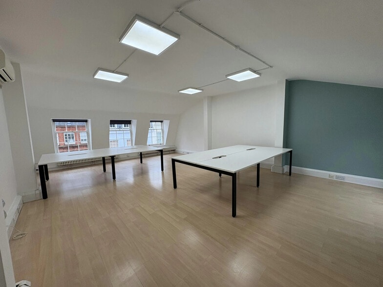 55 Greek St, London to rent - Building Photo - Image 3 of 7