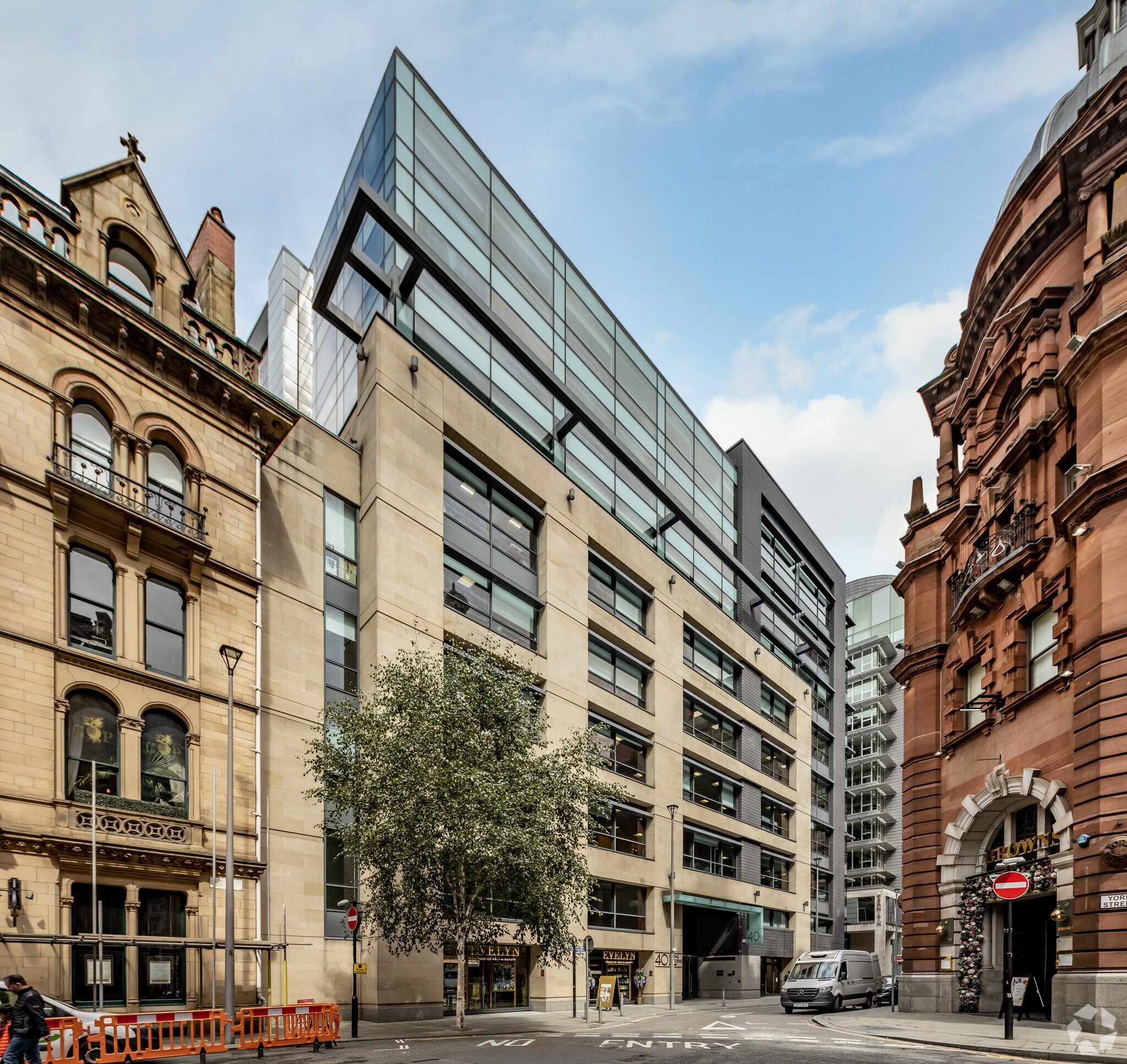 40 Spring Gdns, Manchester to rent Primary Photo- Image 1 of 5