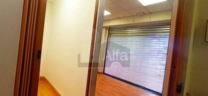 Retail in Madrid, Madrid to rent Interior Photo- Image 1 of 9
