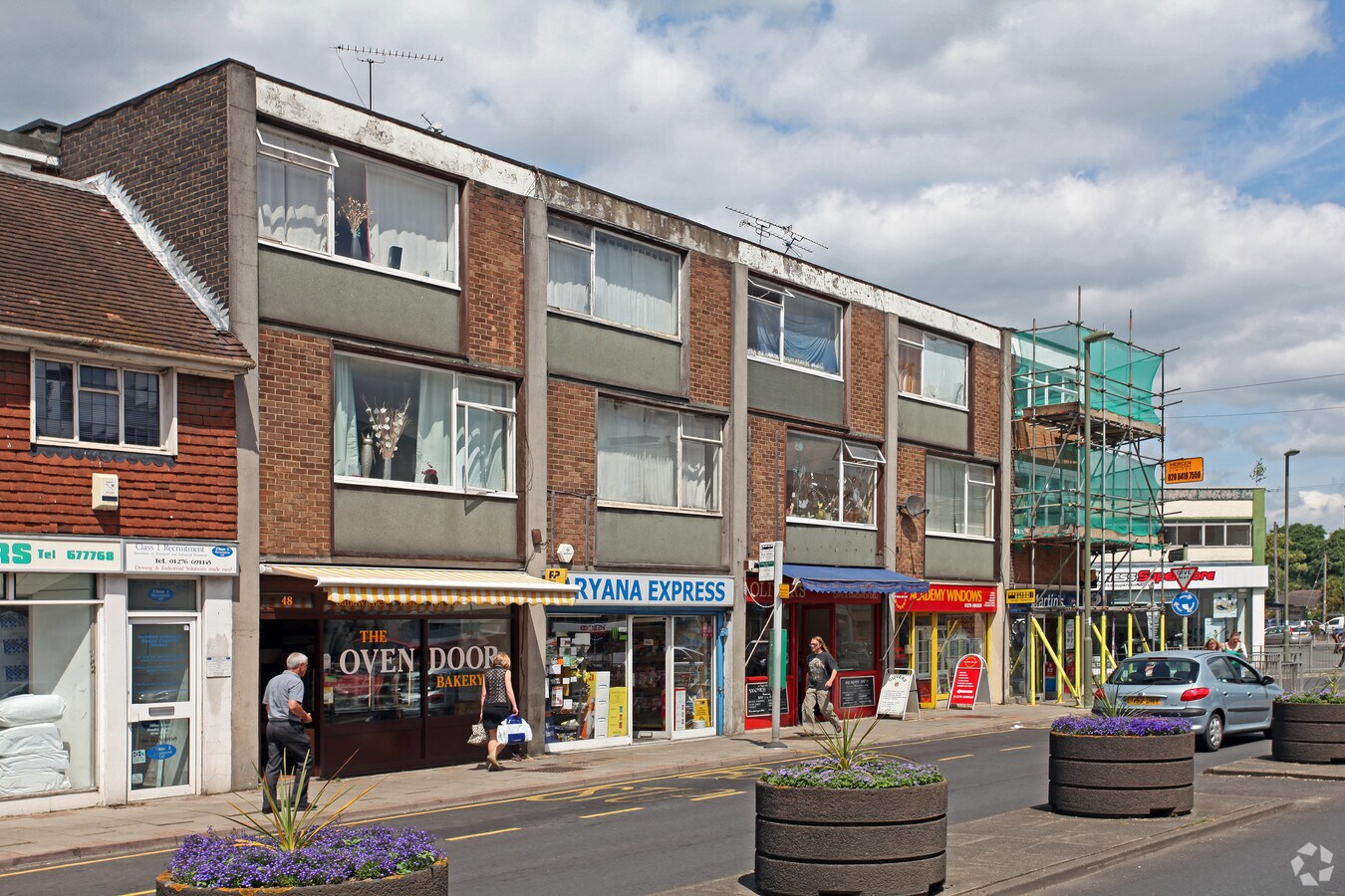 42 Frimley High St, Camberley GU16 7JF UK