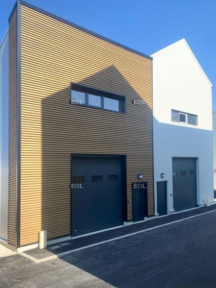 Light Industrial in Bagnolet to rent - Building Photo - Image 2 of 10