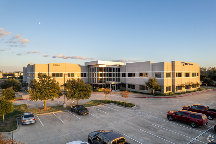 1904 Grand Parkway W, Katy, TX for sale - Primary Photo - Image 1 of 1