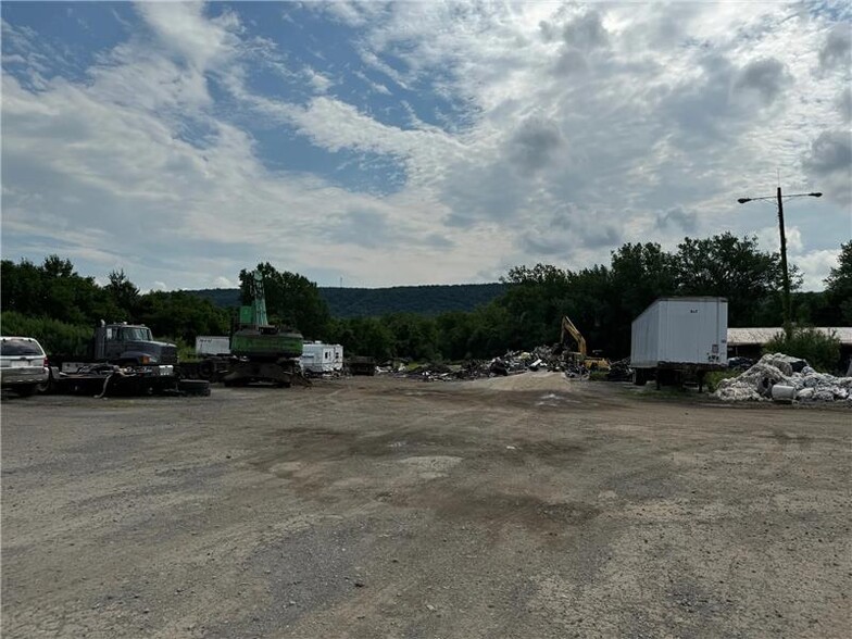 2974 New York 5, Frankfort, NY for sale - Building Photo - Image 2 of 27