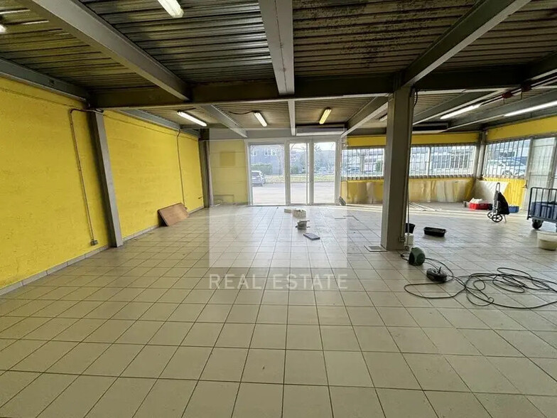 5 Rue Du Mont-Blanc, Corbas for sale - Interior Photo - Image 3 of 9