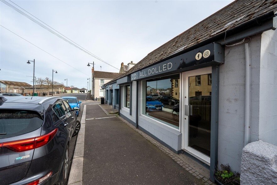 8 Bath St, Downpatrick to rent - Building Photo - Image 2 of 5