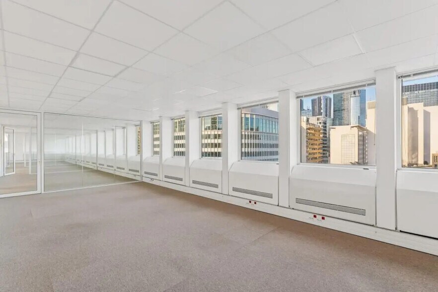 Office in Puteaux to rent - Building Photo - Image 3 of 20