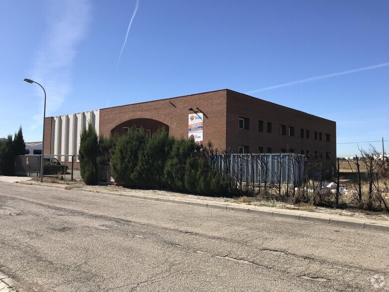 Industrial in Alcalá de Henares, Madrid for sale - Building Photo - Image 3 of 11