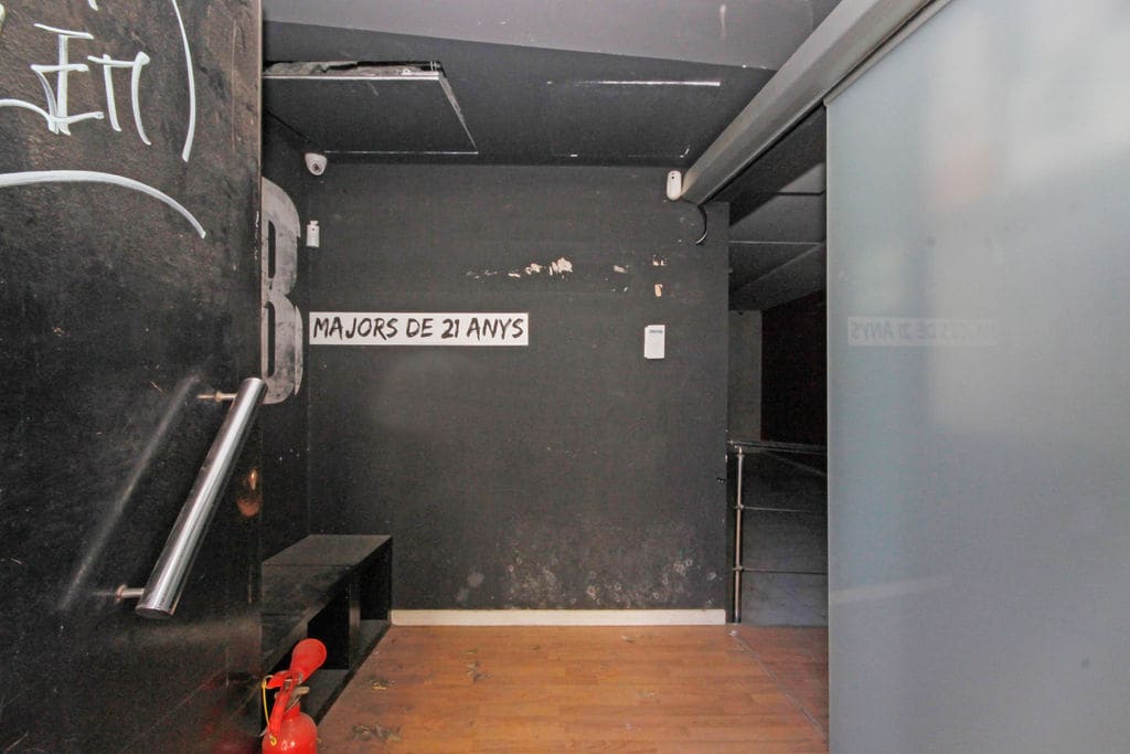 Sabadell, BAR 08201 - Unit 01 -  - Interior Photo - Image 1 of 14