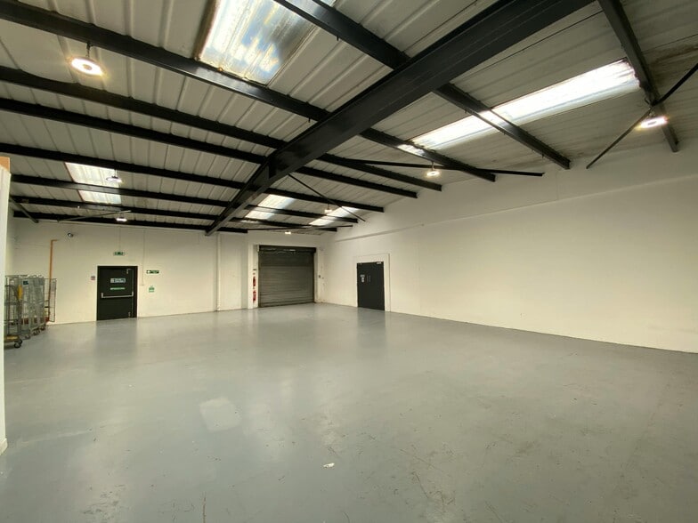 34-40 Singer Rd, East Kilbride to rent - Building Photo - Image 3 of 7