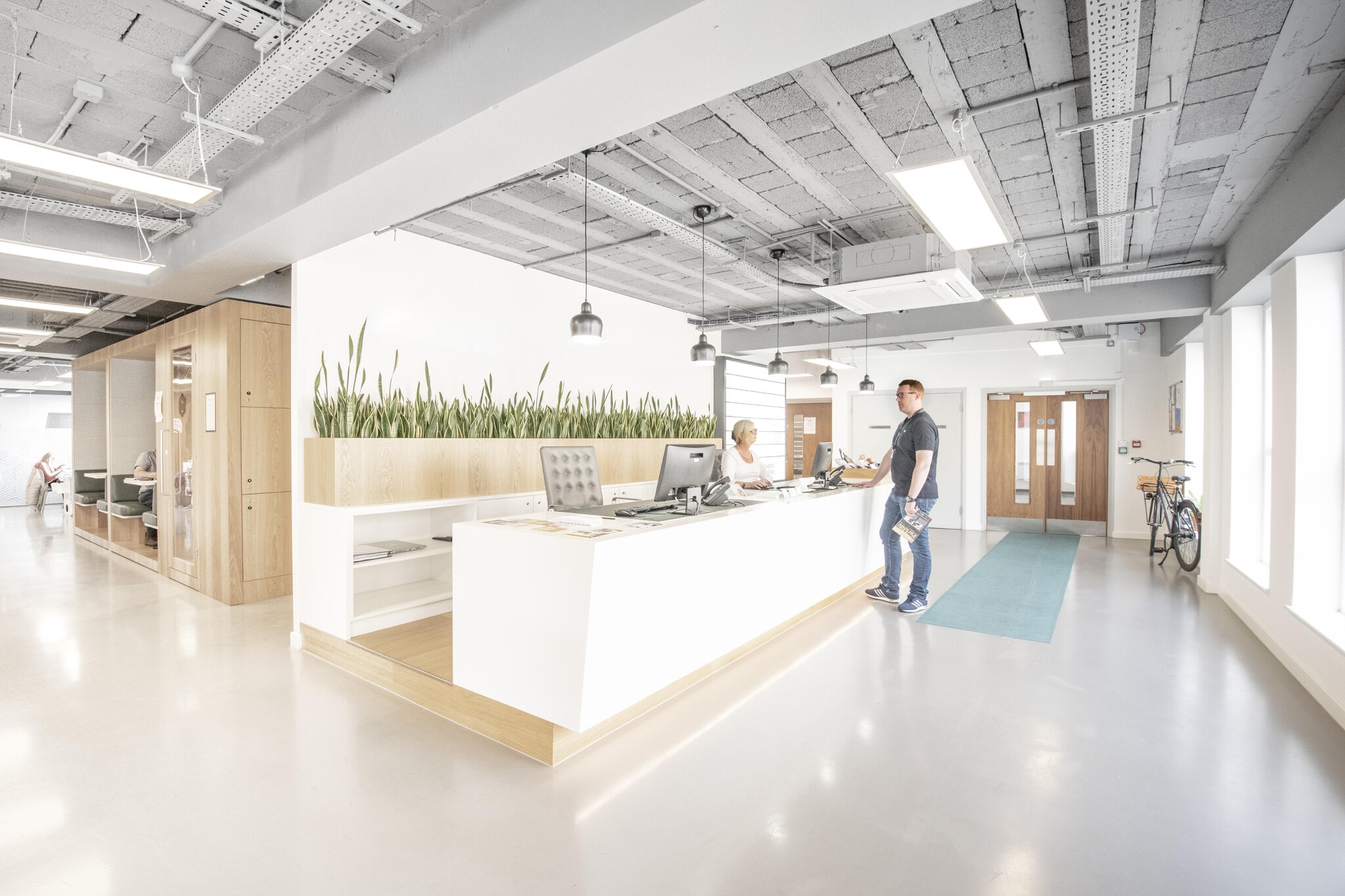 29-31 Upper Borough Walls, Bath to rent Interior Photo- Image 1 of 11