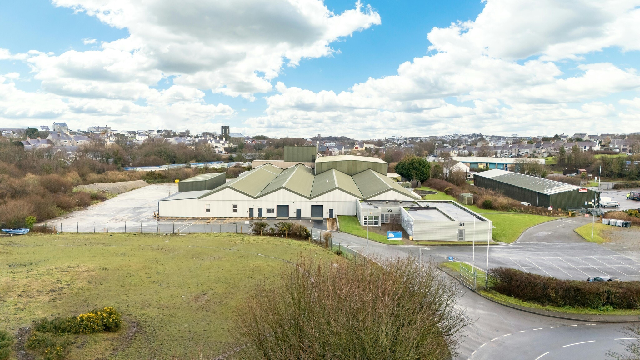 Amlwch Industrial Estate, Amlwch to rent Building Photo- Image 1 of 25